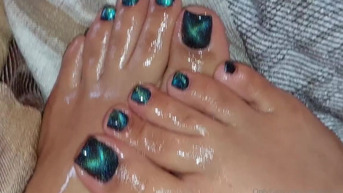 Mica Sandy Nicknamed Sandysmallfeet Onlyfans I Belong To You