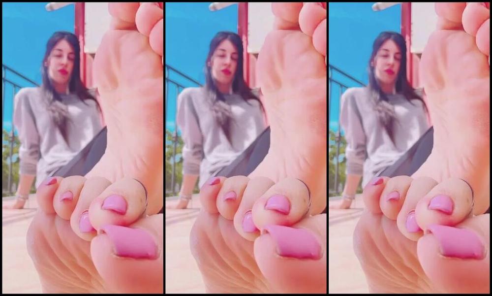 Sofia Ana Infinity Aka Infinityazzurra Foot Fetish 05 20 2024 Onlyfans Video Appena Svegliata Me Ne Sto Sul Balcone Con Il Vicino Che Mi Spia Ripasso I