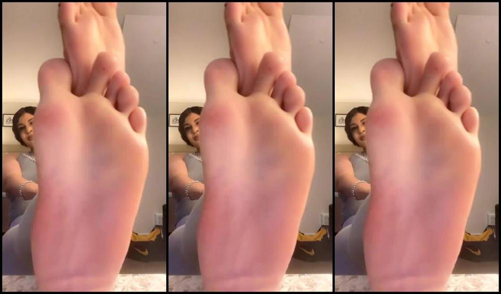 Blatina Goddess Onlyfans 09 28 2023 In Chicago Teasing You