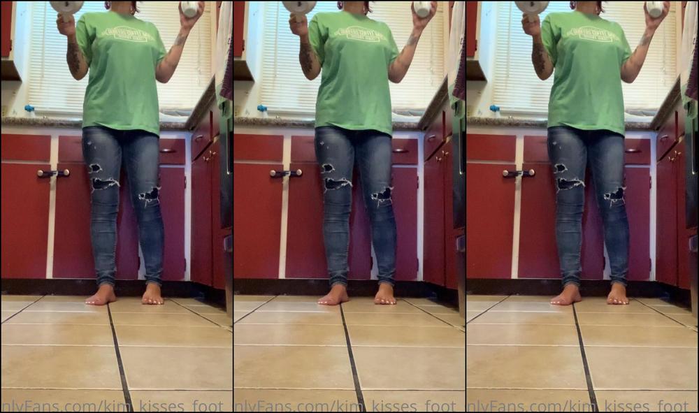 Kim Kisses Foot Goddess Pov You Are My Teenage Son I M Angry With Your For Never Cleaning Up I Rant To Your