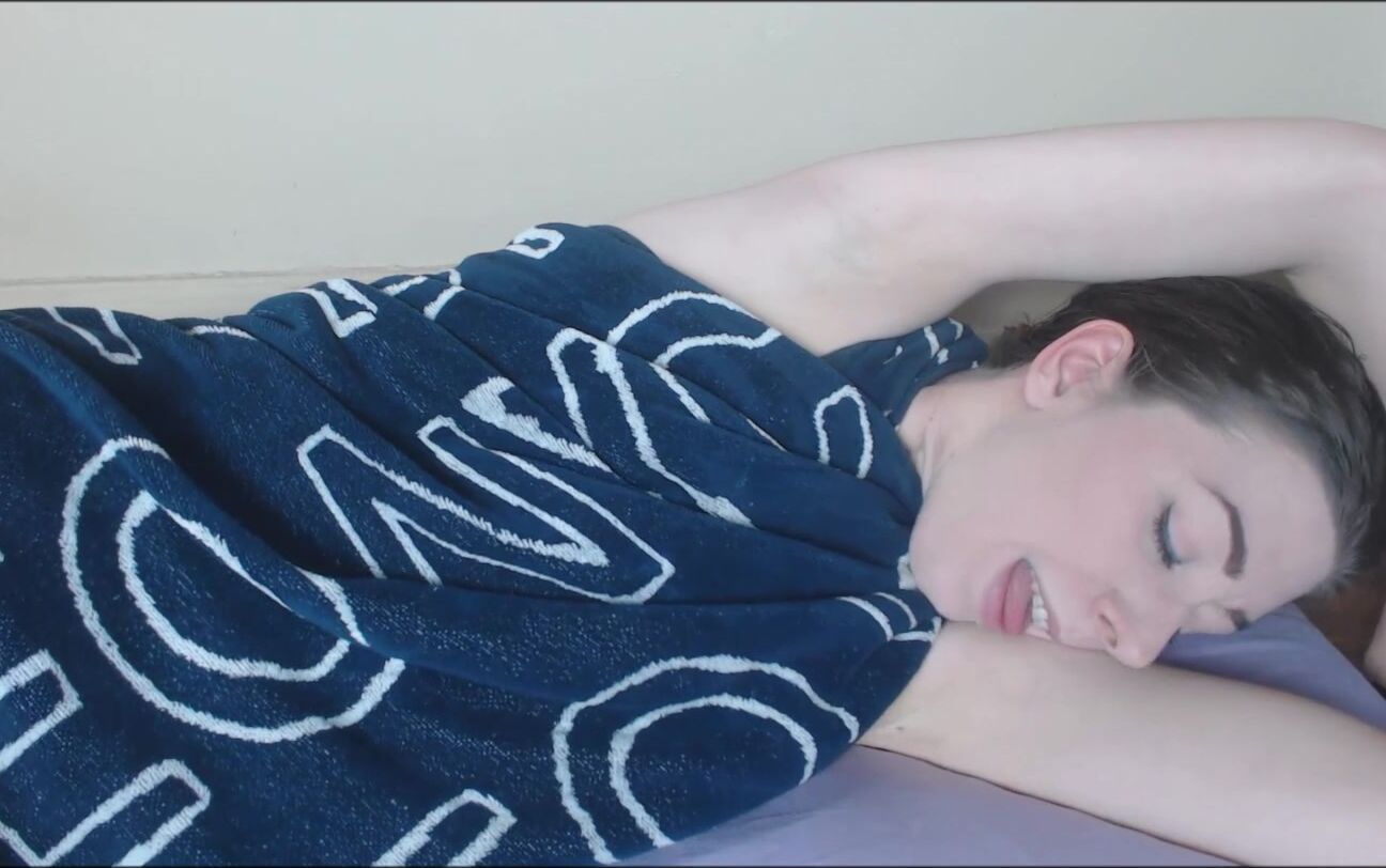 Canadiansammy Sammy Smells And Licks Her Armpits Rphnd