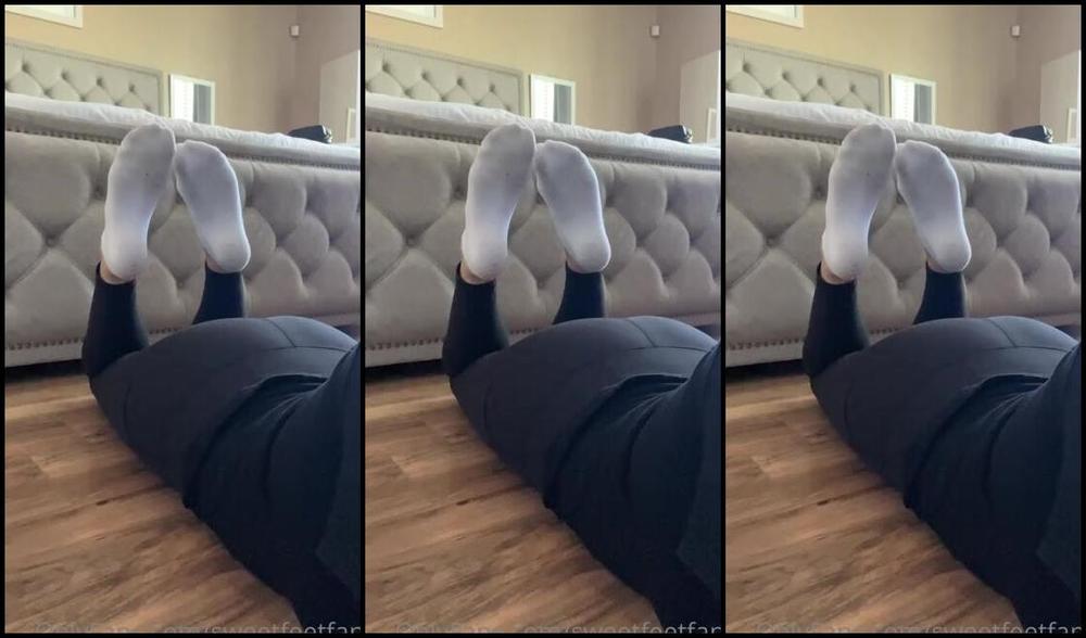 Sweetfeet2018 Nicknamed Sweetfeetfans Onlyfans After The Gym My Feet Are Feeling A Little Too Hot Xoxo M2