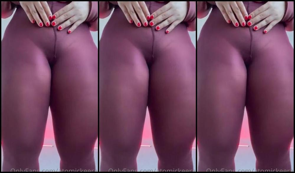 Atomickeerati Onlyfans Working On My Flexibility So You Can Spread My Legs Wide Open Uh