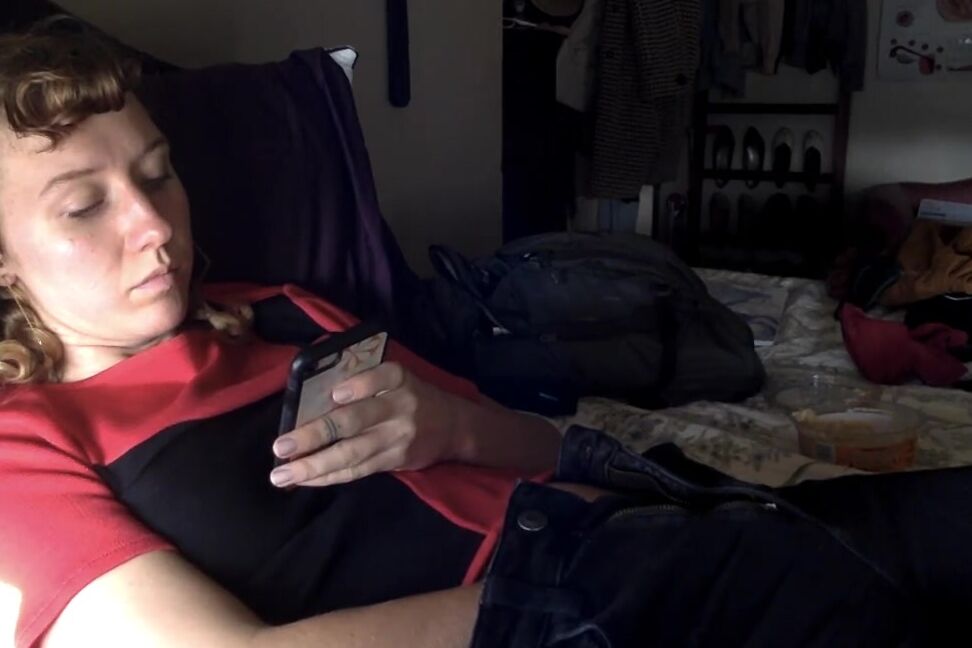 Blonde, Eating, Ignore, Masturbation, Pussy Denial ignoring-you-rubbing-my-clit-in-my-pants ManyVids