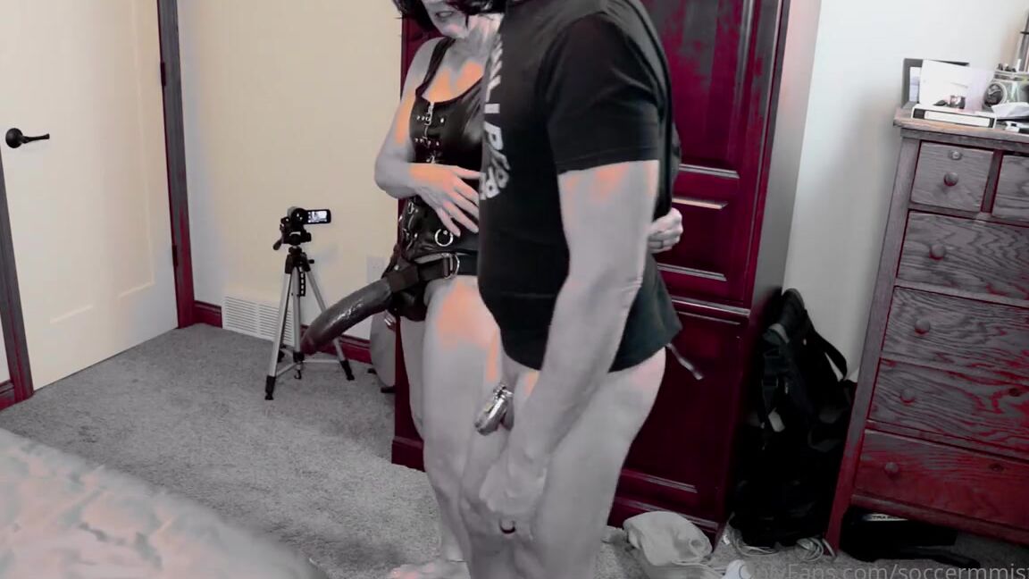 Soccer Mom Queen Of Spades Nicknamed Soccermmistress Fisting Dildo 05 21 2021 Onlyfans Video New Video Chastity Bitch Fucked By Bbc