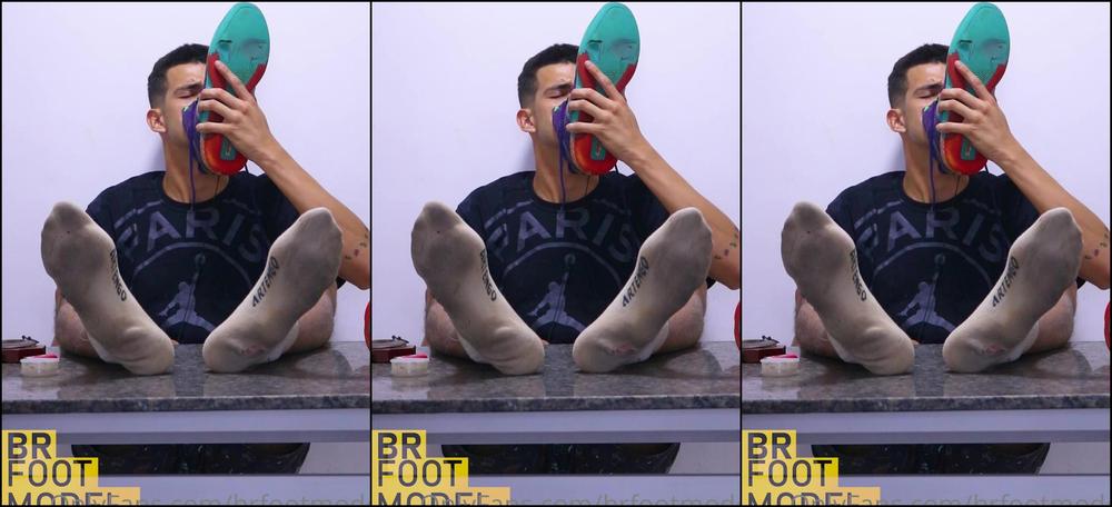 Brfootmodel 2029571874 02 11 2021 Master V Size 17 Twitter Master V48