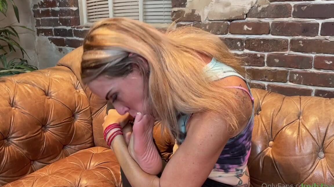 Kodyevans Onlyfans Who Loves Self Foot Worship Footfetish