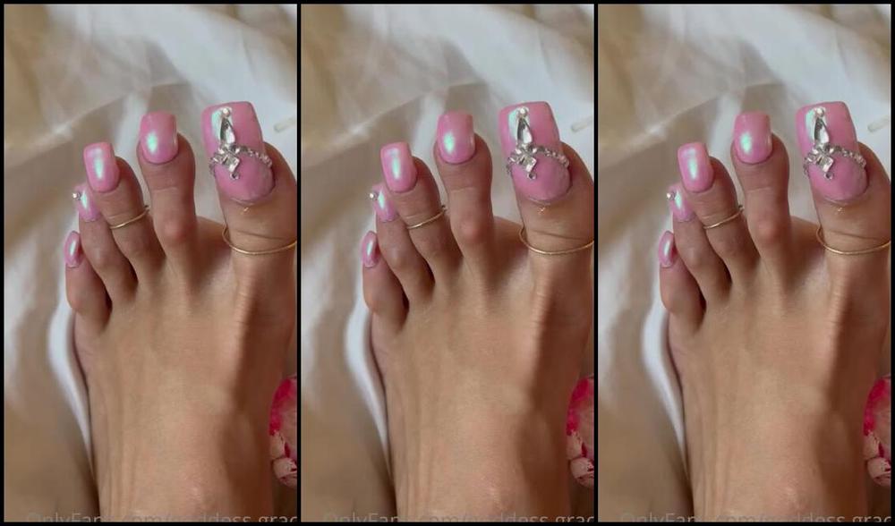 Goddess Grace Nicknamed Goddessgrace Onlyfans My Bitches Are Enjoying This Wayyy Too Much First Thing In The Morning Keep Stroking