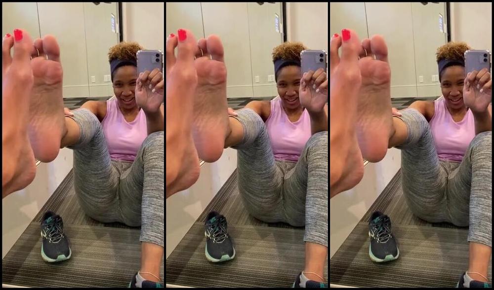 Nicholesole Onlyfans For My Stinky Feet Sweaty Sock Loversmy After Gym Picsvid 7P