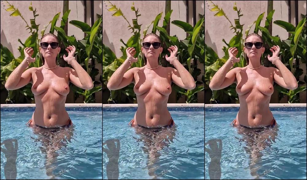 Travelling Peach 3559756397 11 10 2024 I Was Messing Around With The Slow Mo It Was Kind Of Fun The Hair Flicking