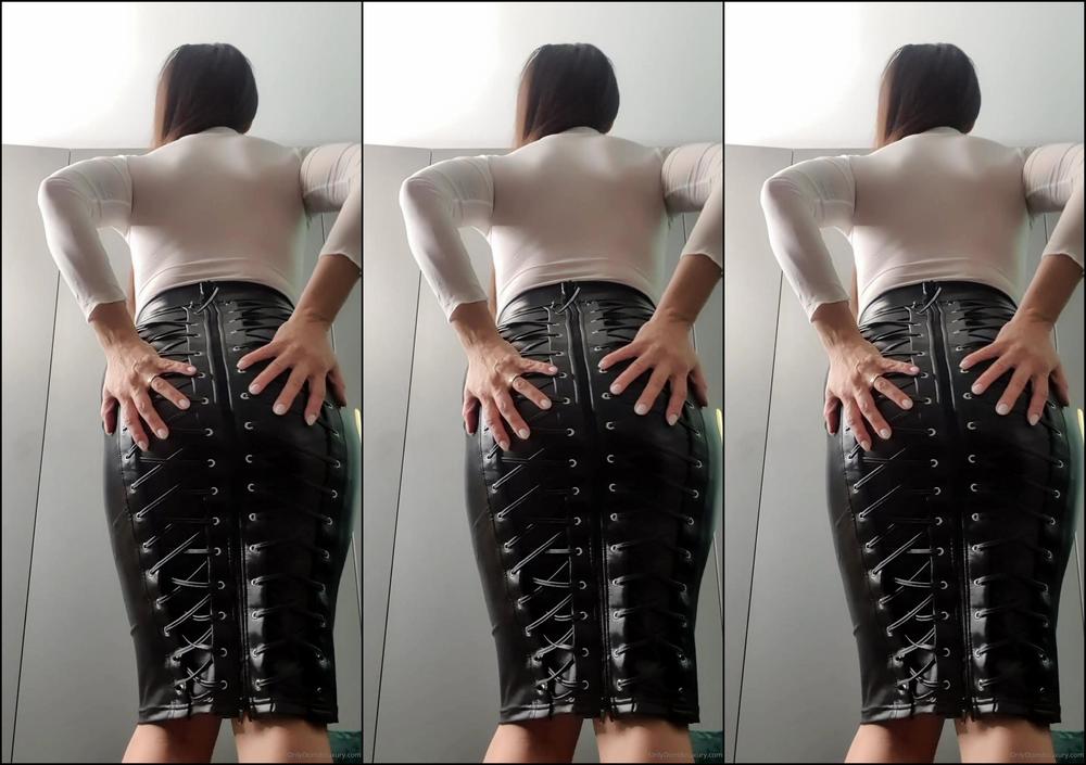 Goddess Domdeluxury Wrapped Myself In This Tight Leather Skirt It S Sooo Tight Though Just Like Your Damn