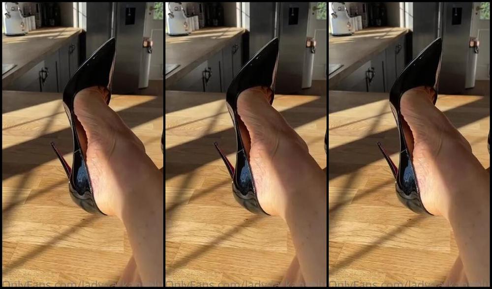 Ladydarkangeluk Onlyfans Louboutins Green Tea And Sunshine Oh And Puppy Dog