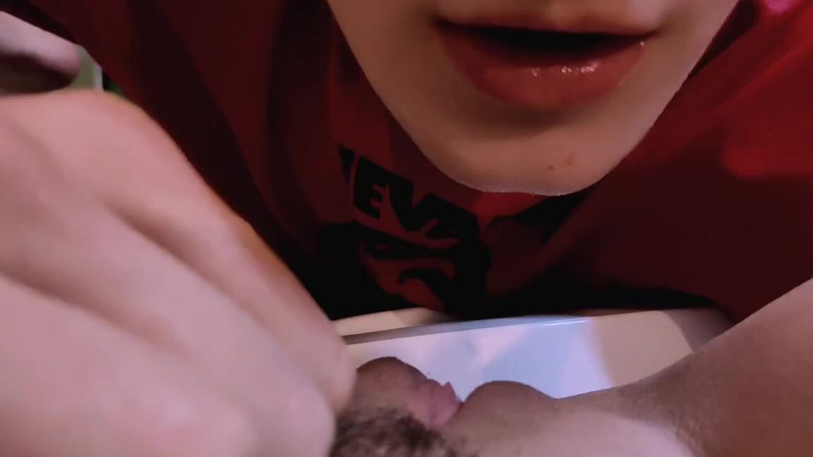 Body lyric 151.Daring pussy licking in the bath. Two young lovers have some sex xhamster