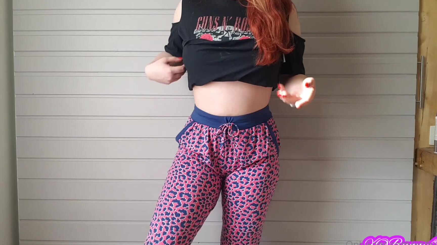 Xobunny New Leggings And Big Farts