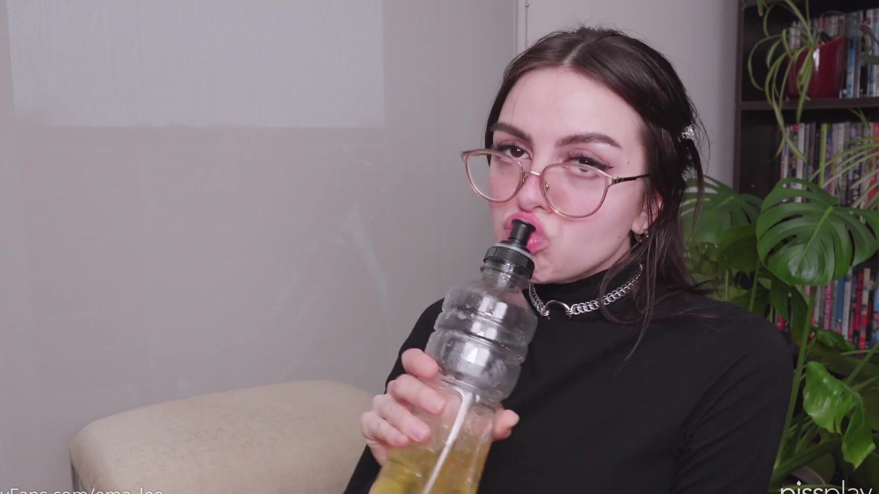 Piss Drinking, piss swllowing, Toilet for a Day, pissing in mouth Introducing Ema Lee pissplay.com
