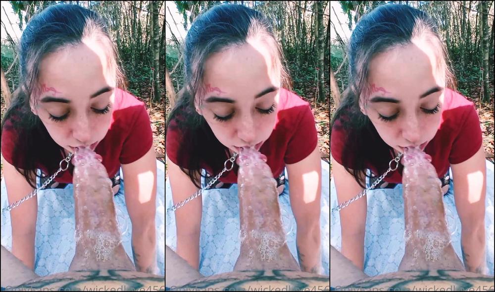 2021-01-27-2018428781-hot-sloppy-deepthroating-messy-throat-pieenjoy