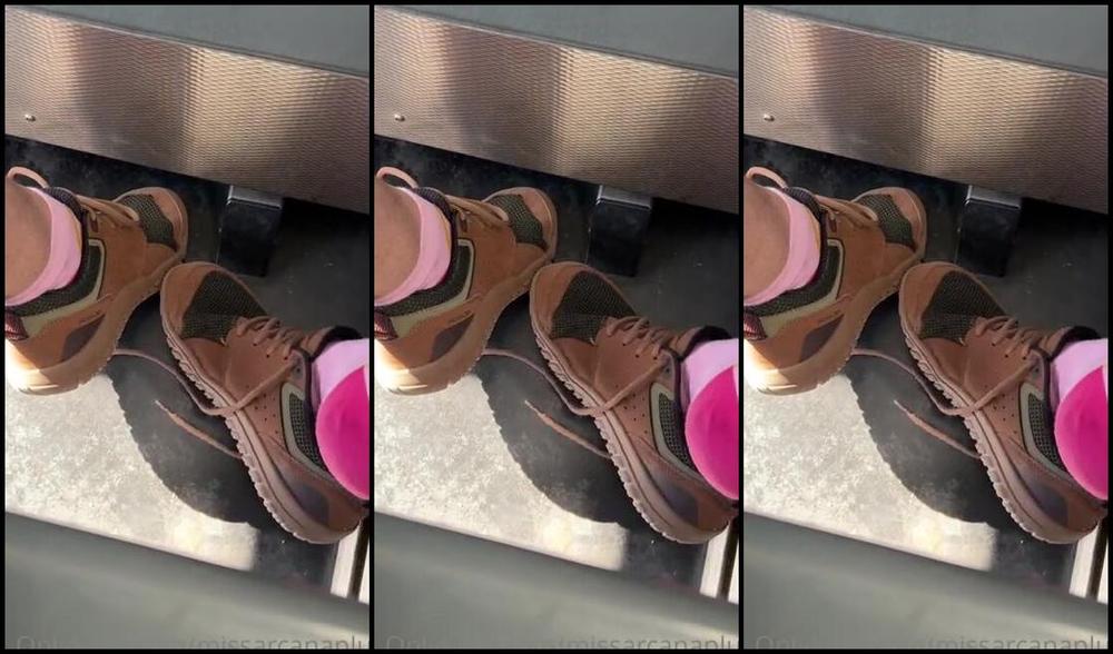 Missarcanaplus Nicknamed Missarcanaplus Onlyfans A Little Sock And Shoe Play On My Way Home From School On The Bus Today