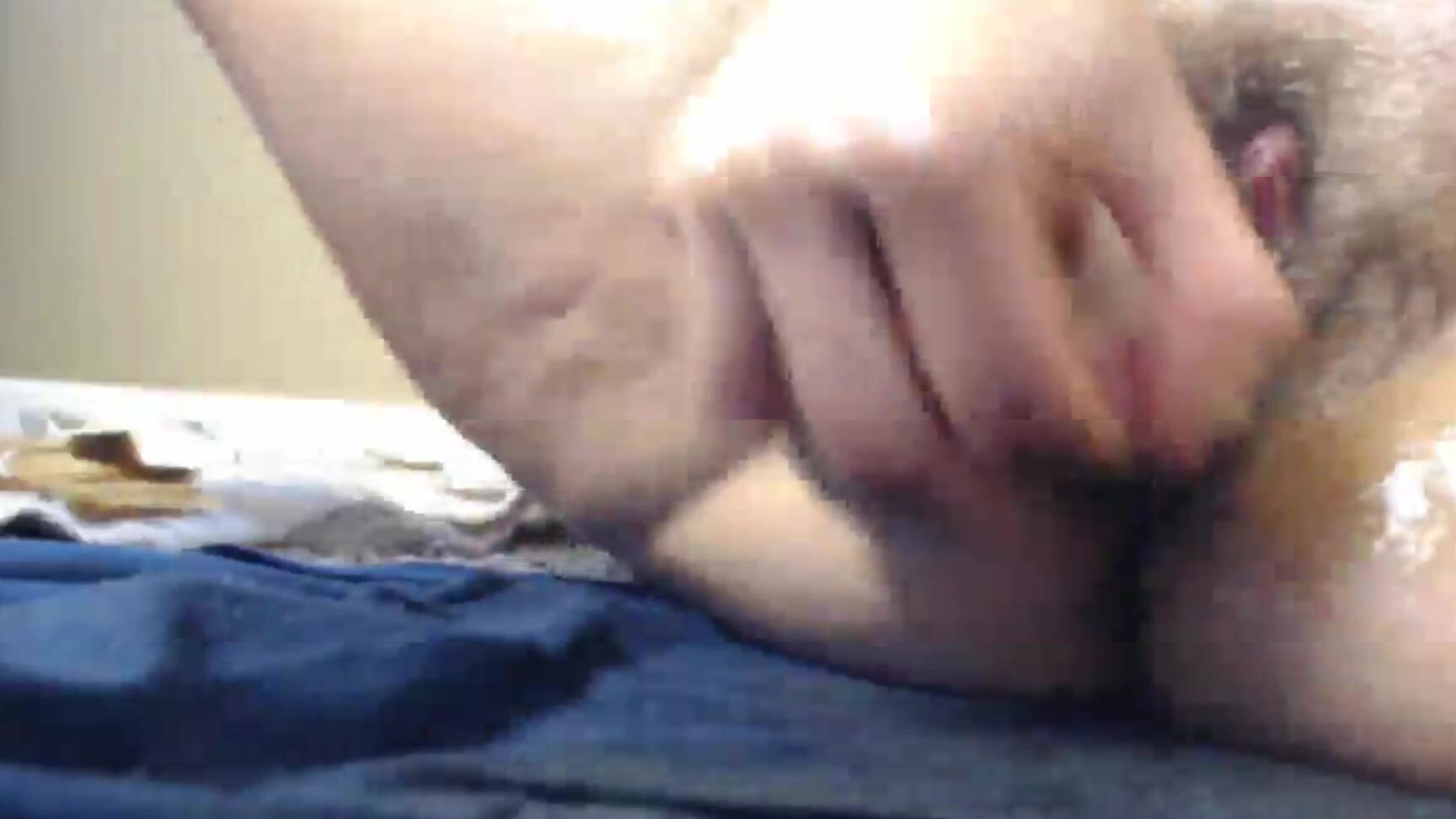 Victoria Brassy Extreme Oil Squirting