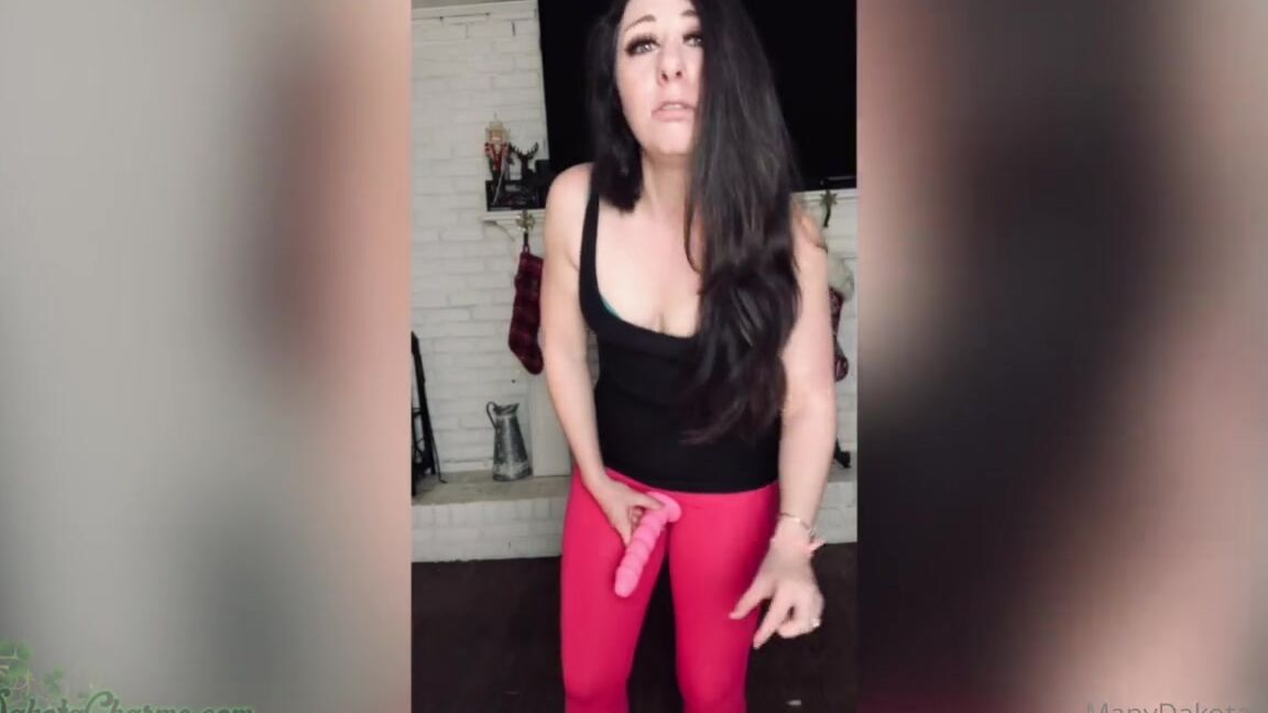 Dakota Charms Nicknamed Dakotacharms Onlyfans Im Going To Fuck You