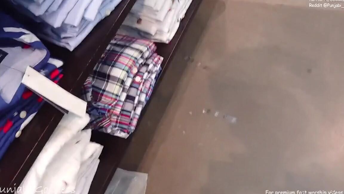 Punjabi Goddess Nicknamed Velocity04 11 16 2021 Onlyfans Video We Went For Some Shopping In A Local Mall