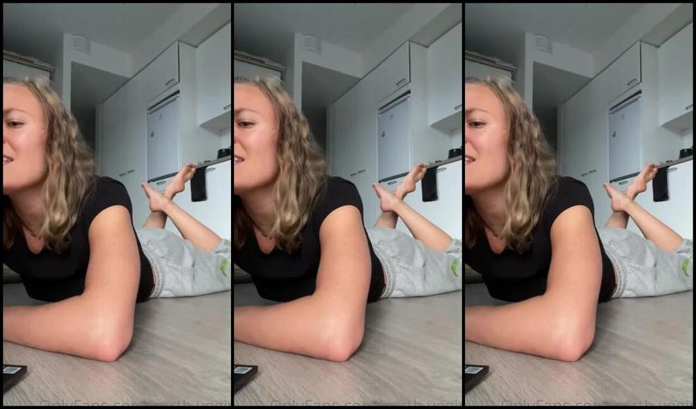 Goddessbast Nicknamed Goddessbastet Onlyfans This Is How I Soothe My Period Brain