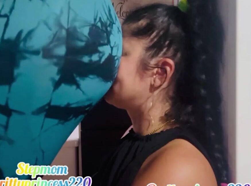 Prettyprincess220 11 27 2024 Onlyfans Видео Наслаждаюсь Пуками Моей Свекрови Kz