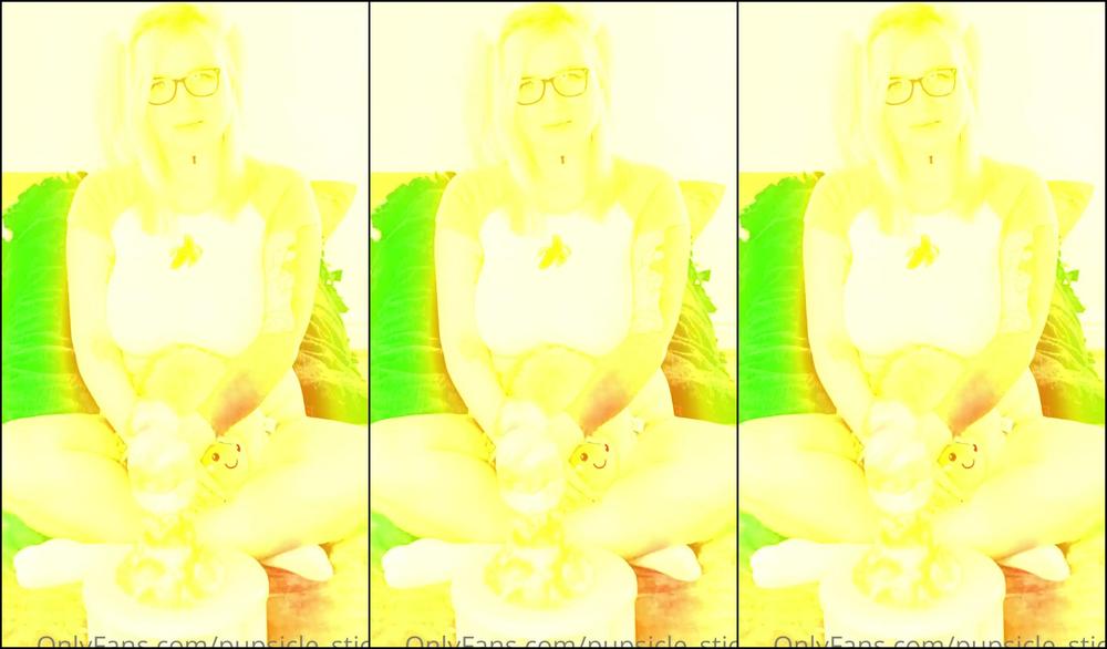 Pupsicle Stick Getting To Grips With The Huge Crackers Video Will Be Up For Days But Sent Out Soon Fo