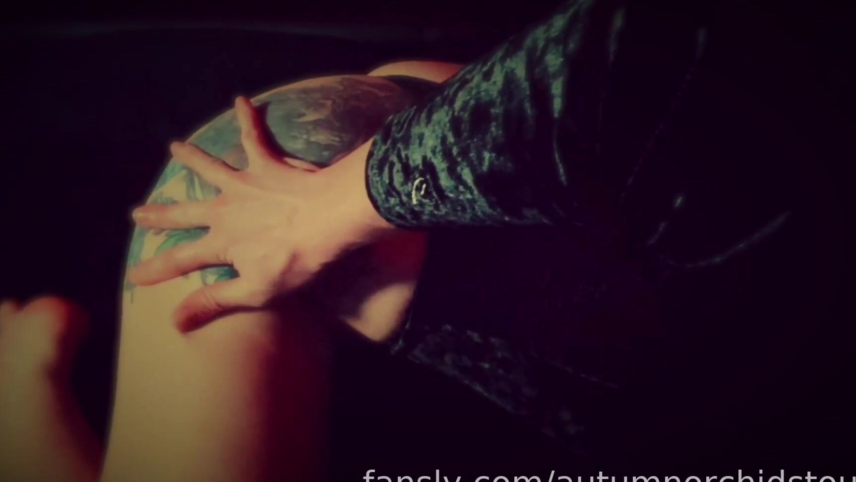 Autumn Orchid 400394578915500032