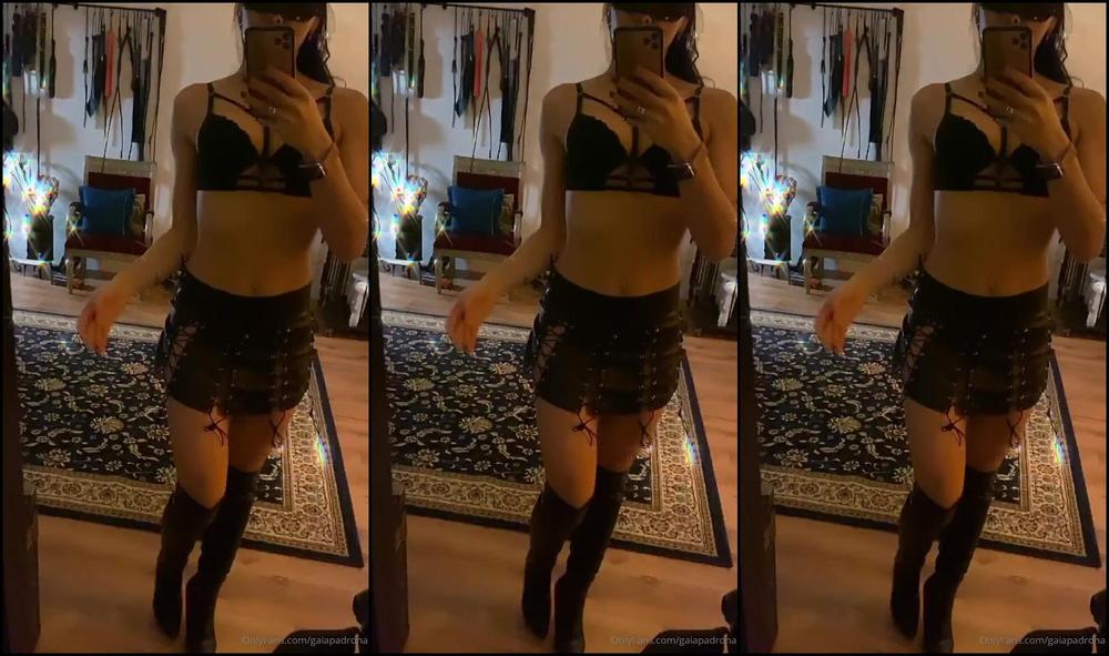 Mistress Gaia Leather Skirt