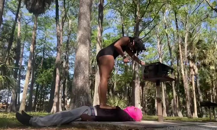 Rayystoes Nicknamed Rayystoes Onlyfans Pass Out Under Me 2