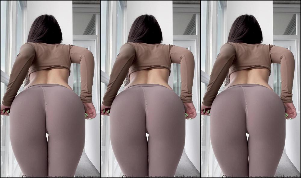 Azalyastar 2837345313 04 13 2023 Do I Look Sexy In My New Leggings