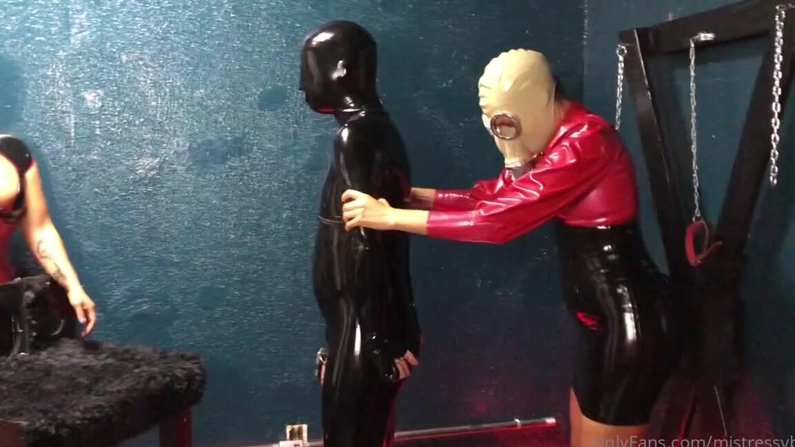 Mistress V Black Nicknamed Mistressvblack Onlyfans Dandaradomme Inaradoutrinadora Hexfetish Rubber Fetish E Monsters Cock 10 Likes Full Vdeo