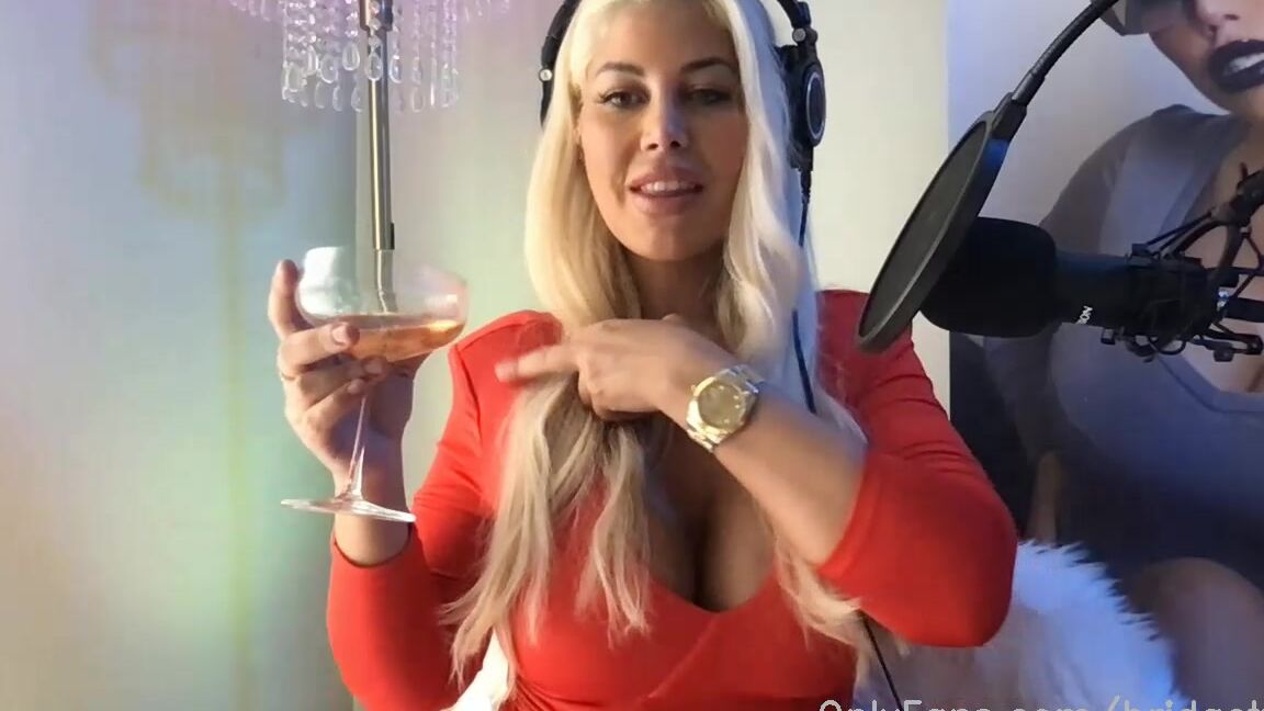 Bridgetteb Stream Started At Pm Friday Happy Hour Do You Like Spending Your Friday