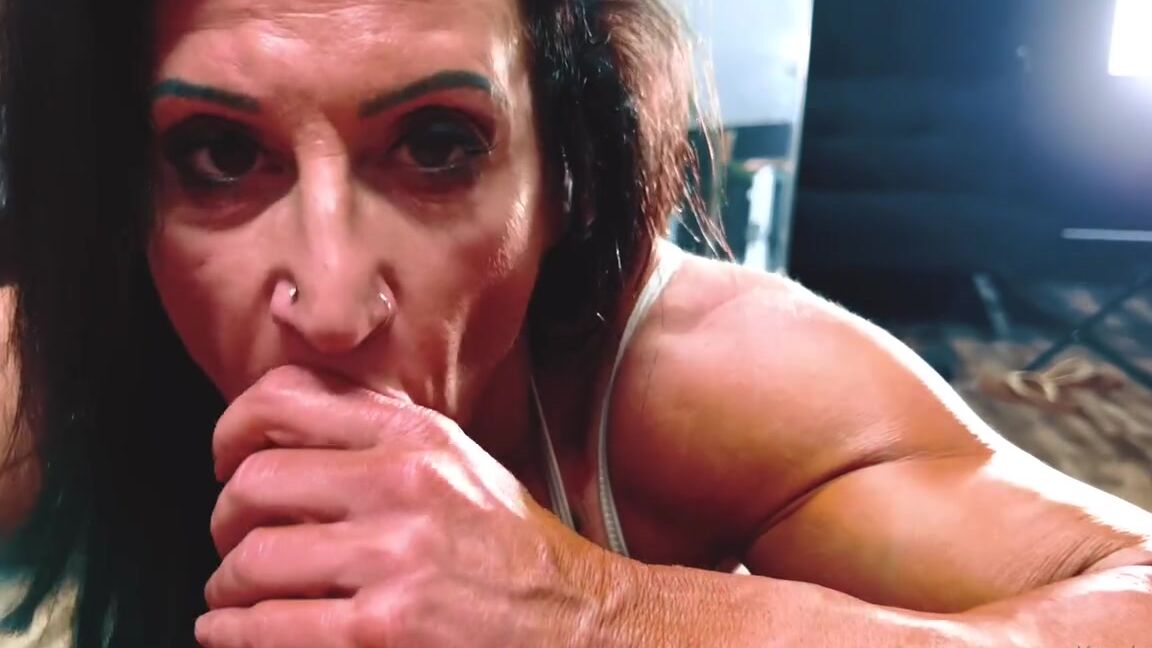 Kandy Legs Aka Kandylegsxxx Onlyfans I Guess My Oiling Muscle Flexing And Rubbing My Big Clit Made Him Want To Shove