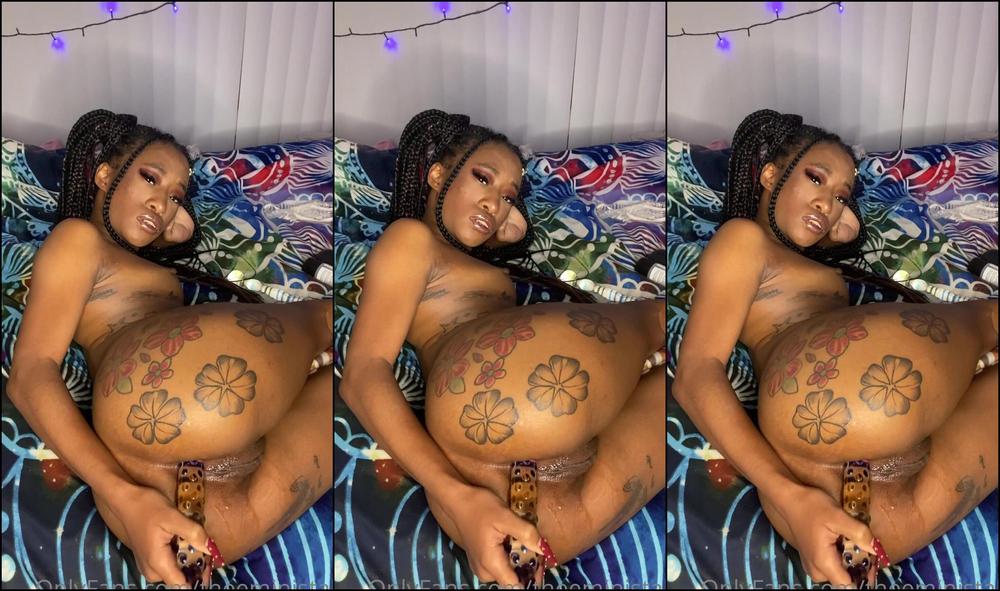 theeministalli-29-09-2020-983135315-playing-with-my-anal-toys-but-i-think-i-found-a-favorite-lol