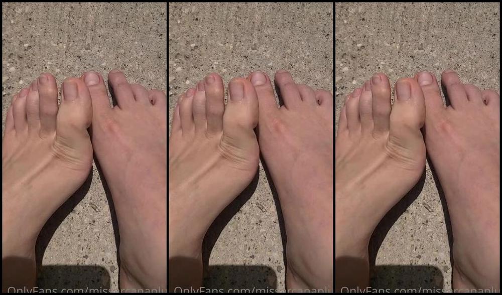 Missarcanaplus Nicknamed Missarcanaplus Onlyfans Update On My Toe Owieee Some Clean Oiled Bare Feet For You Toooo