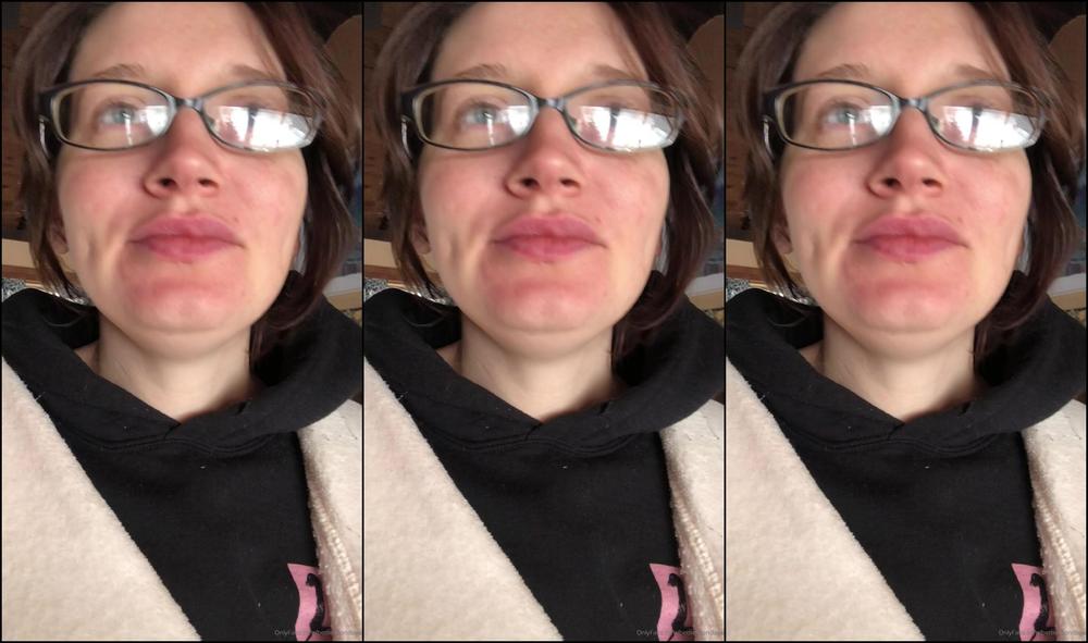 Bettie Bondage Snow Day