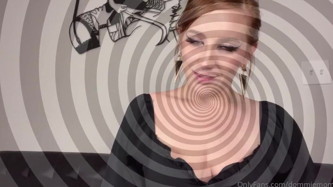 Goddess Gabrielle Nicknamed Dommiemommyy Onlyfans I Love The Bisexual Conversion Fantasy I Love Knowing That You Will Open Your Mouth For Whatever