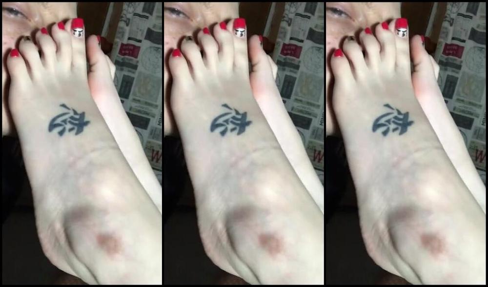 Greatbritishfeet Aka Solecatcher Onlyfans 4K Close Up Feet Sniffing Action