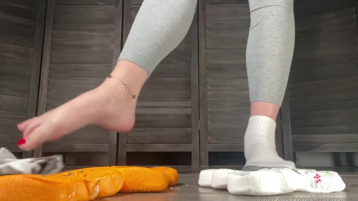 Sizetensolemates Onlyfans Halloween Peeps Crush Things Got Super Super Stickyyy