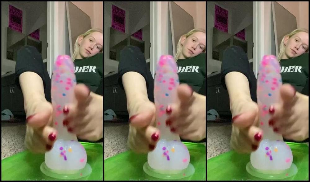 Skye Aka Solesofskye Onlyfans Taking A Personal Day But I Ll Be Tomorrow To Finish Customs And Take Some New Requests Unti 4 Zq