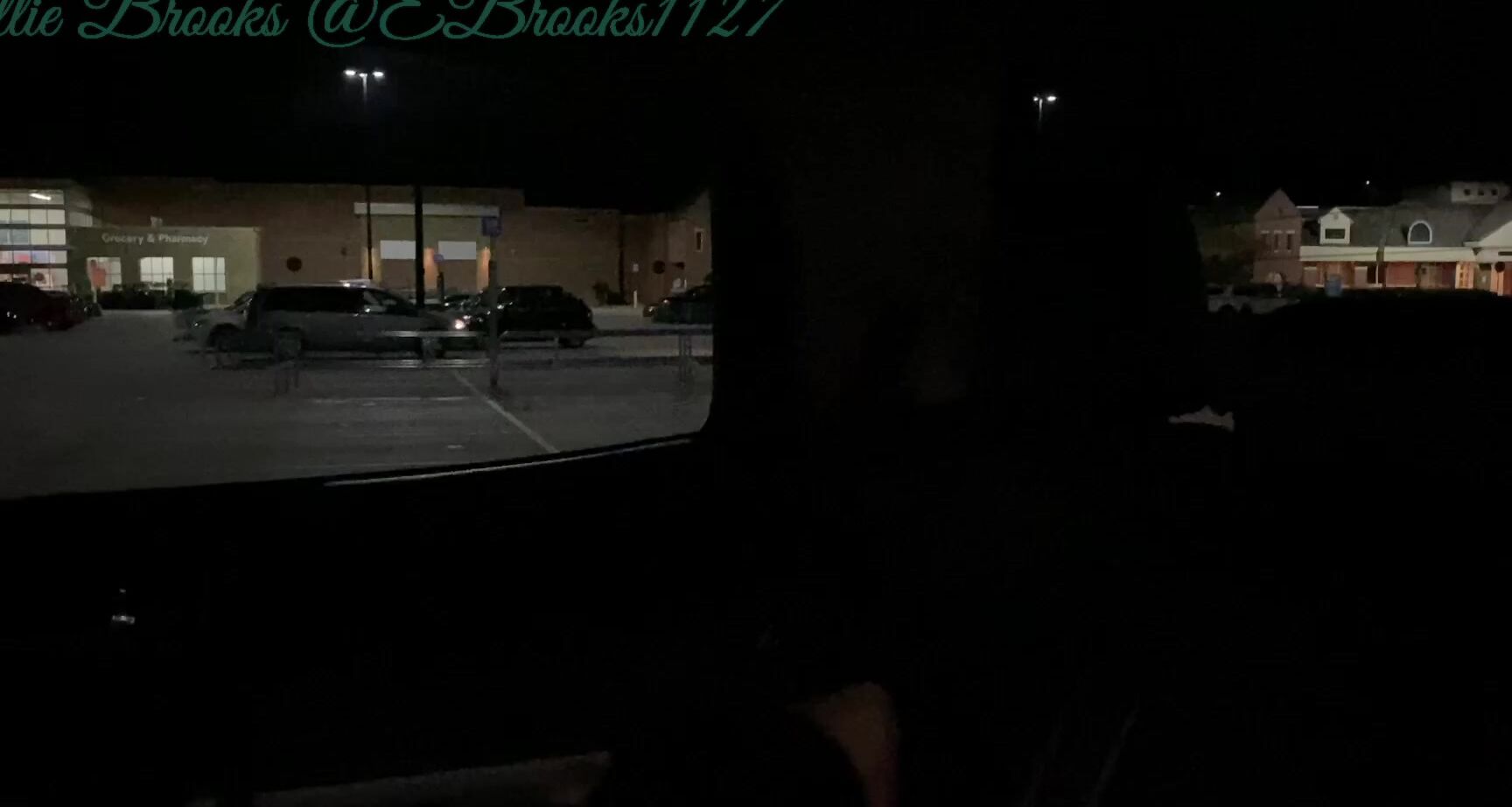 Exhibitionism,MILF,Public Flashing,Public Outdoor,Pussy Play ellie brooks busy parking lot backseat pussy play ManyVids