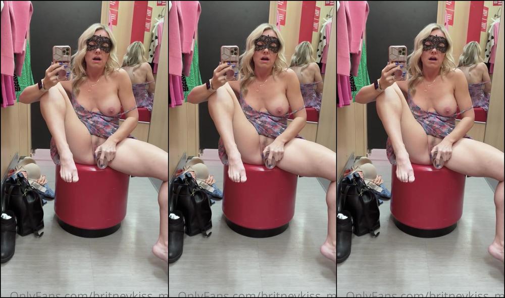 Britneykiss Me Happy Hump Day I Had So Much Fun In The Fitting Room Yesterday I Came Prepared With My D