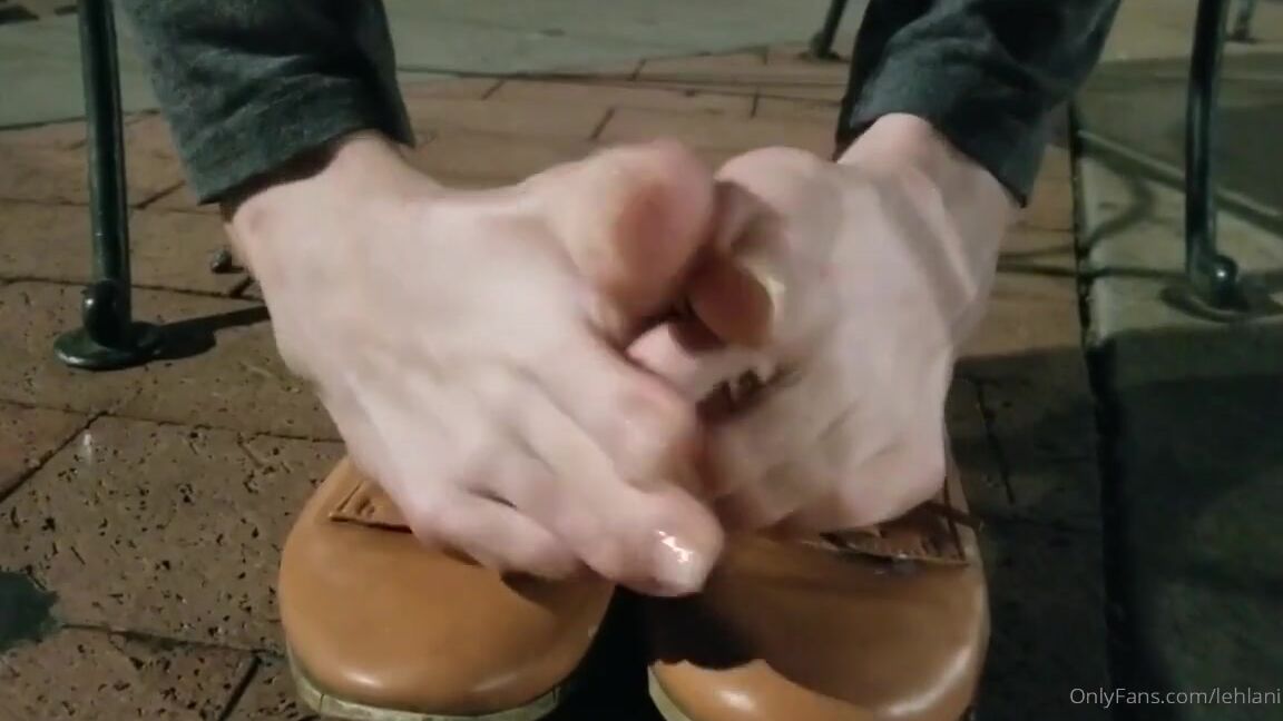 Kala Lehlani Onlyfans Personally Not A Fan Of Natural Nails But For My Onlyfans Im Willing To Sharep