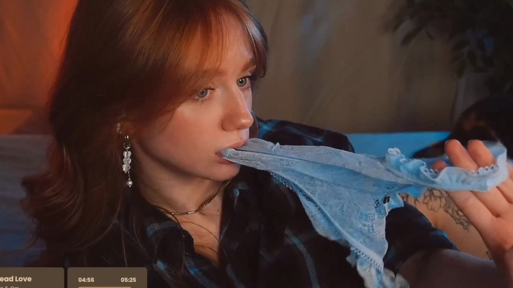 lizzy blaze 02 Oct 2024 5 panty in mouth  Web Cam