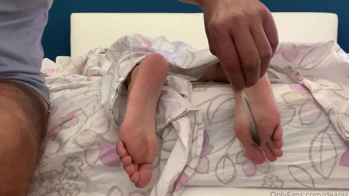 Deapistilla Nicknamed Deapistilla1 07 30 2022 Onlyfans Video Solletico Mentre Dormo