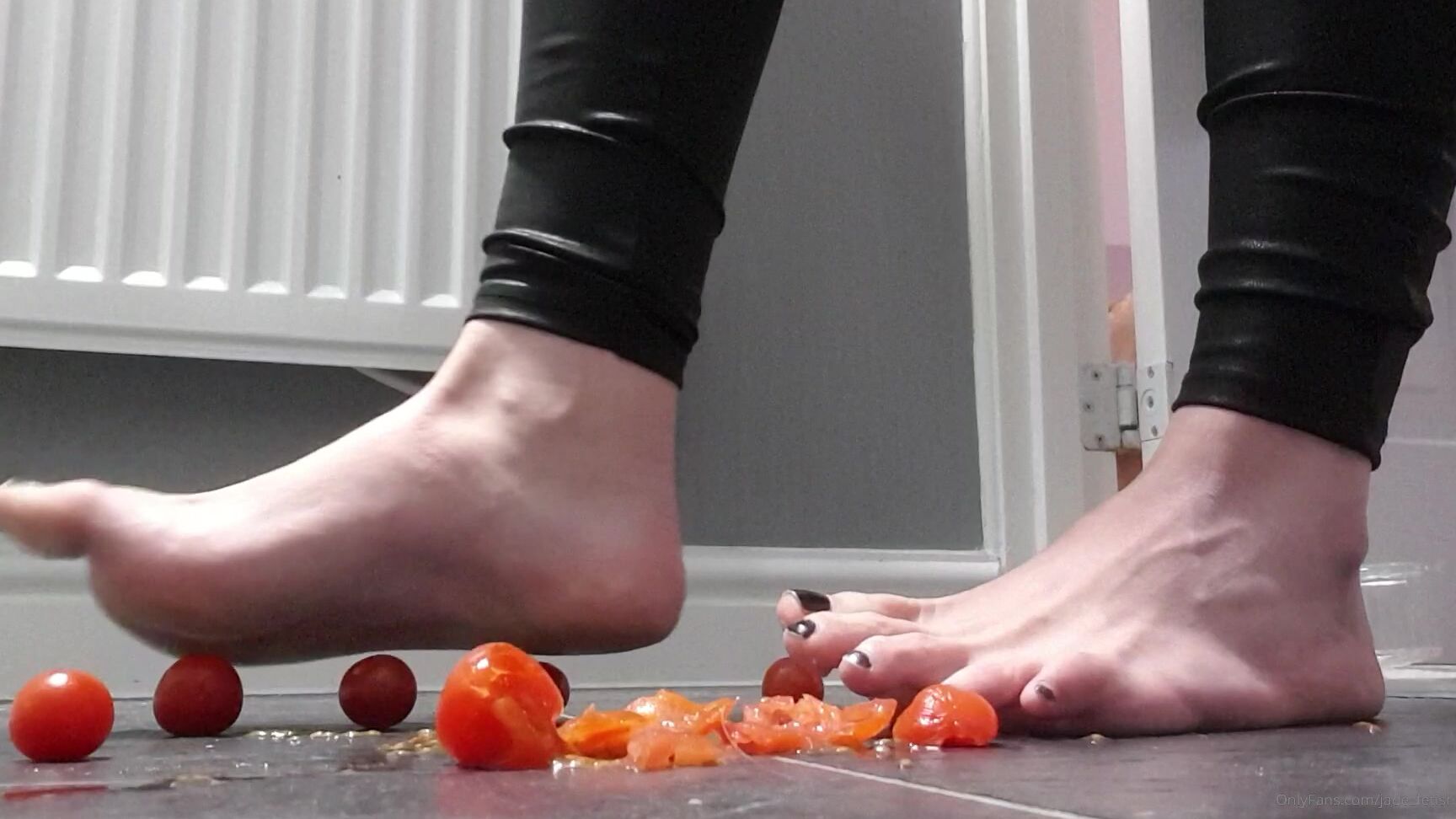 Truemistressjade Barefoot Tomato Crush
