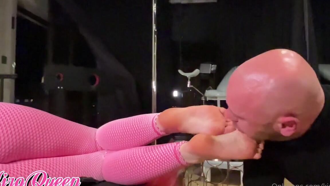 Kiro Queen Aka Kirojpg Femdom 09 19 2024 Onlyfans Video My Slave Have Opportunity To Eat Ice Creams From My Creamy Feet