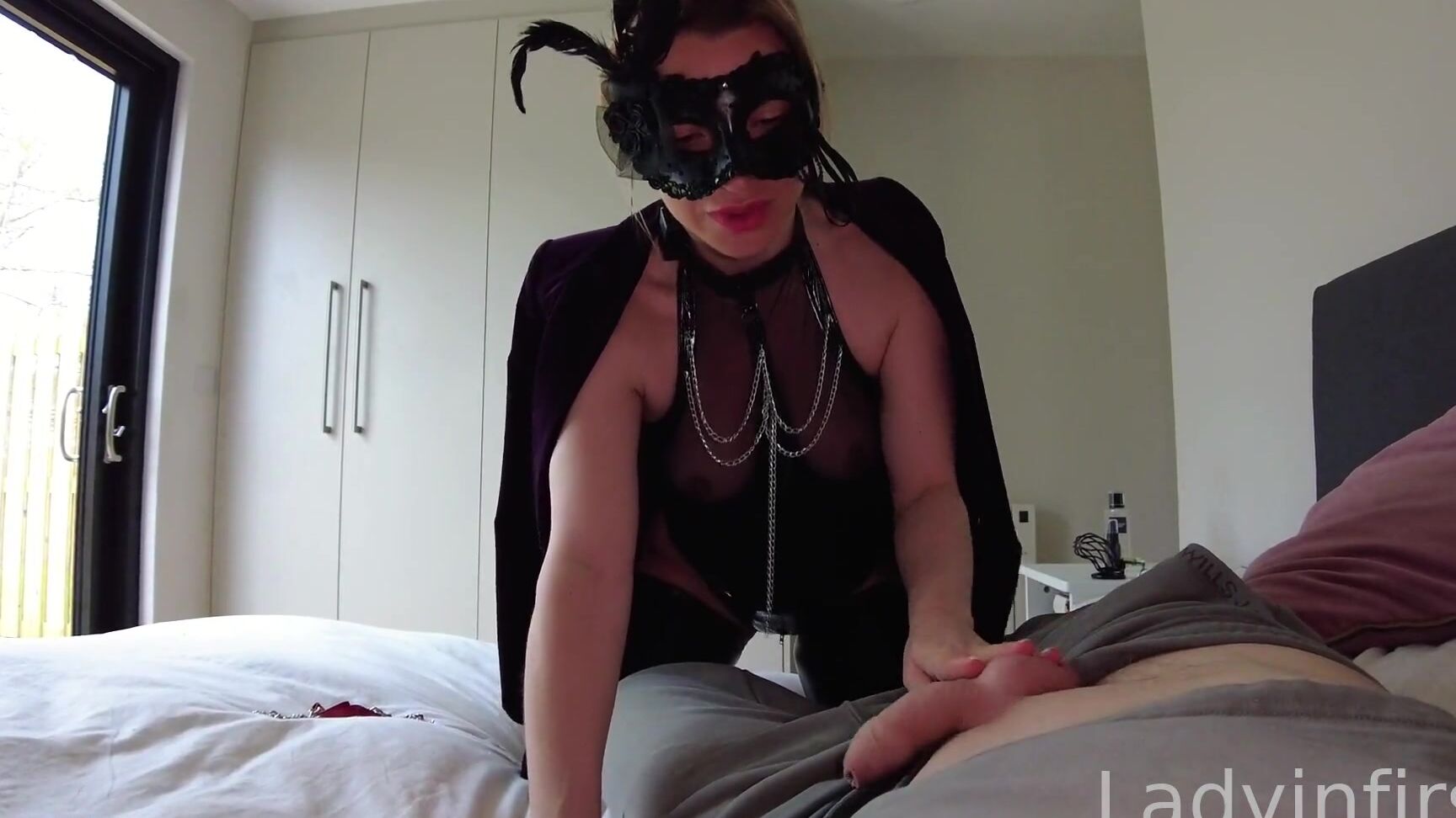 Lady In First 2024 04 05 At 06 39 Id 632625545544216576 Hash2 271Af7Ffa2D5714F16015D85Ec20Dd7F