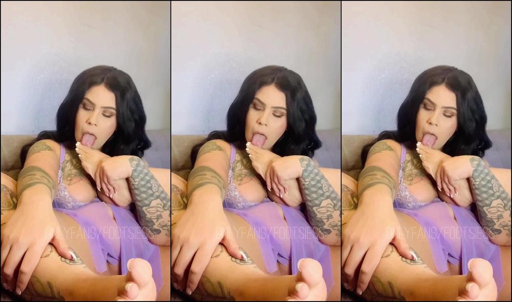 Sweetfeetsy Happy New Year Here S My First Self Worship Video Of The Year